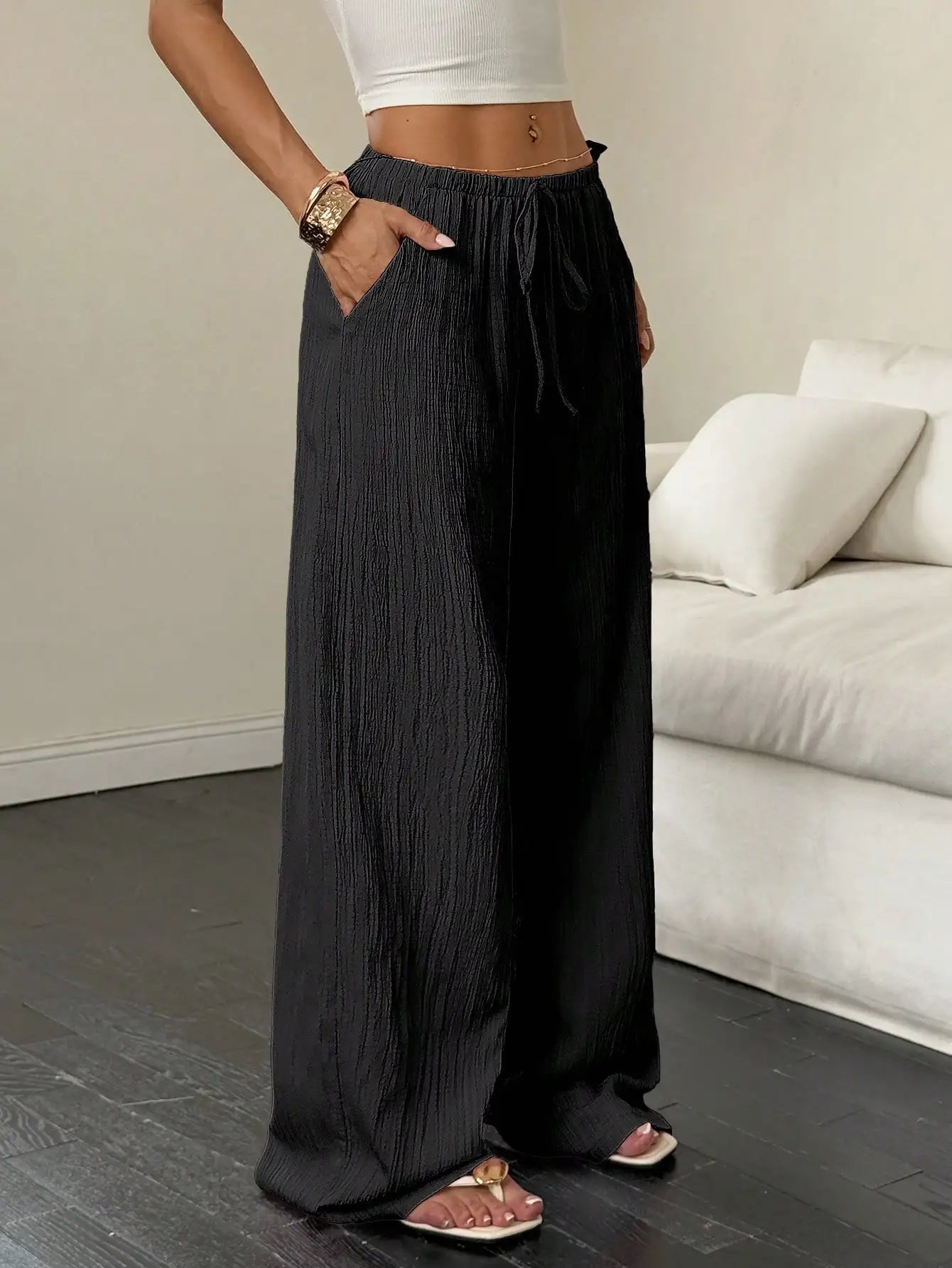 New straight leg floor length pants with European and American temperament