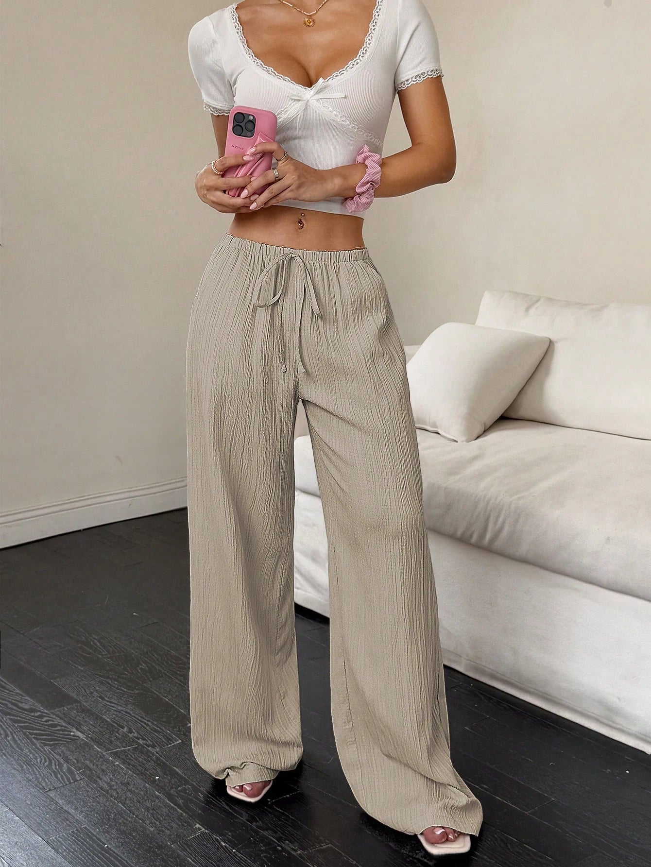 New straight leg floor length pants with European and American temperament