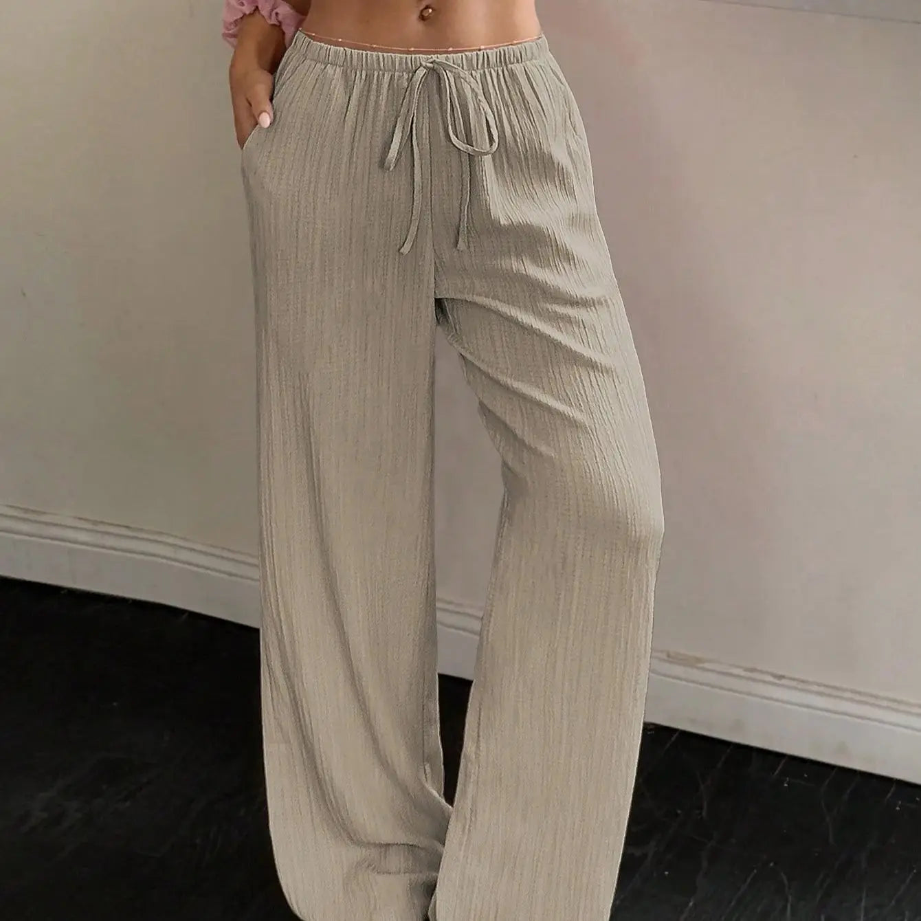 New straight leg floor length pants with European and American temperament
